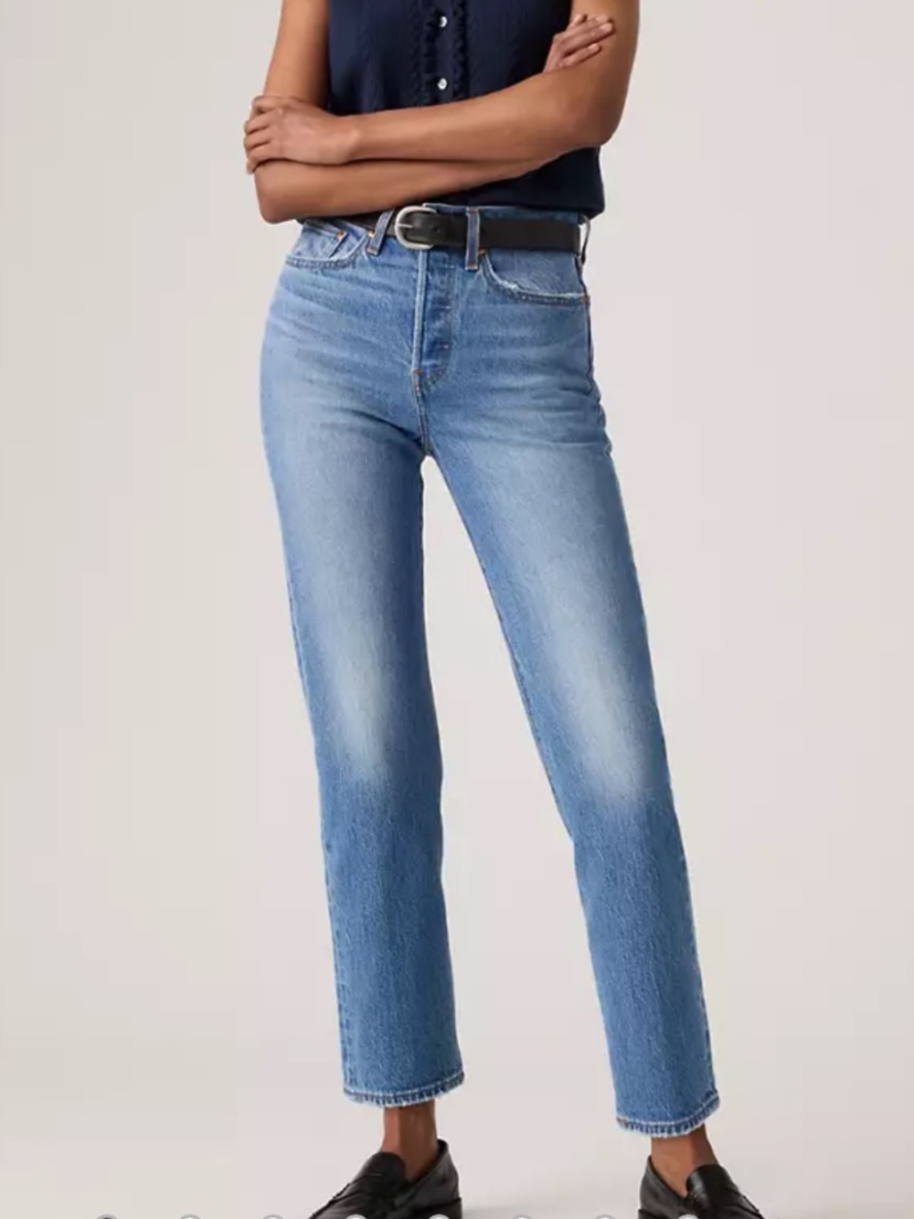 LEVI'S Wedgie Straight High-Rise Jeans Medium Indigo Wash Size 27